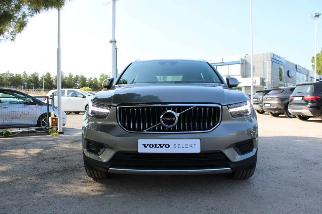 Volvo XC40 - View 3