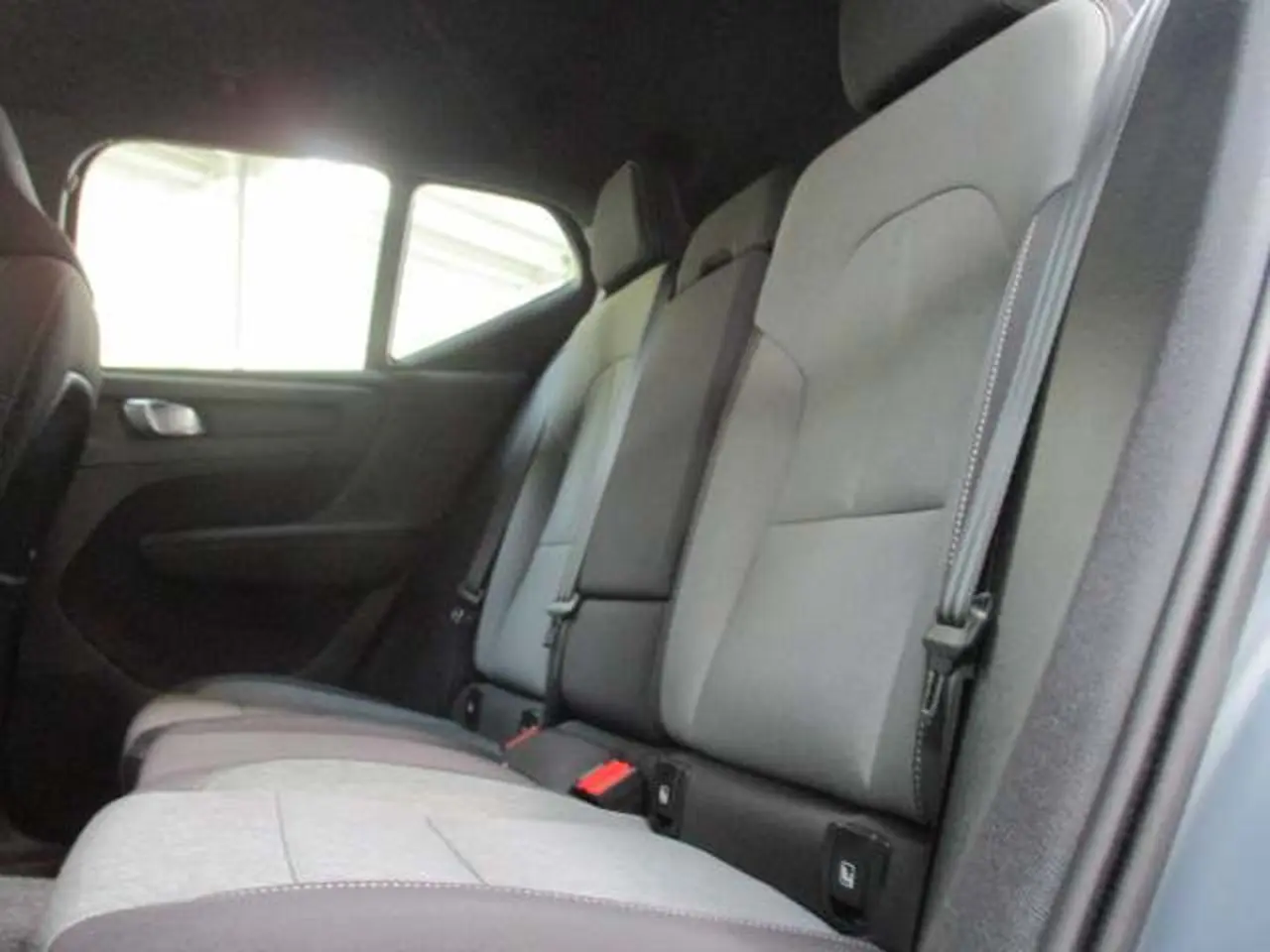 https://cdn.autoq.gr/websites/stock-center.gr/images/vehicles/volvo-xc40-5-hronia-eggyisi-momentum-t5-phev-gkri-2020/img_4216.jpg