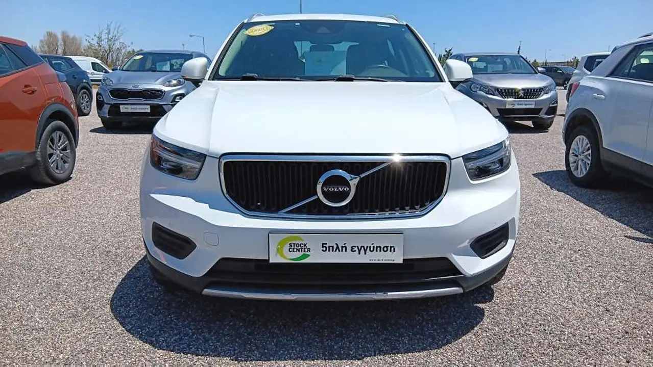 Volvo XC40 - View 3